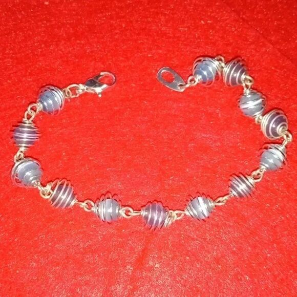Beautiful cats eye bracelet‎ - Picture 1 of 2